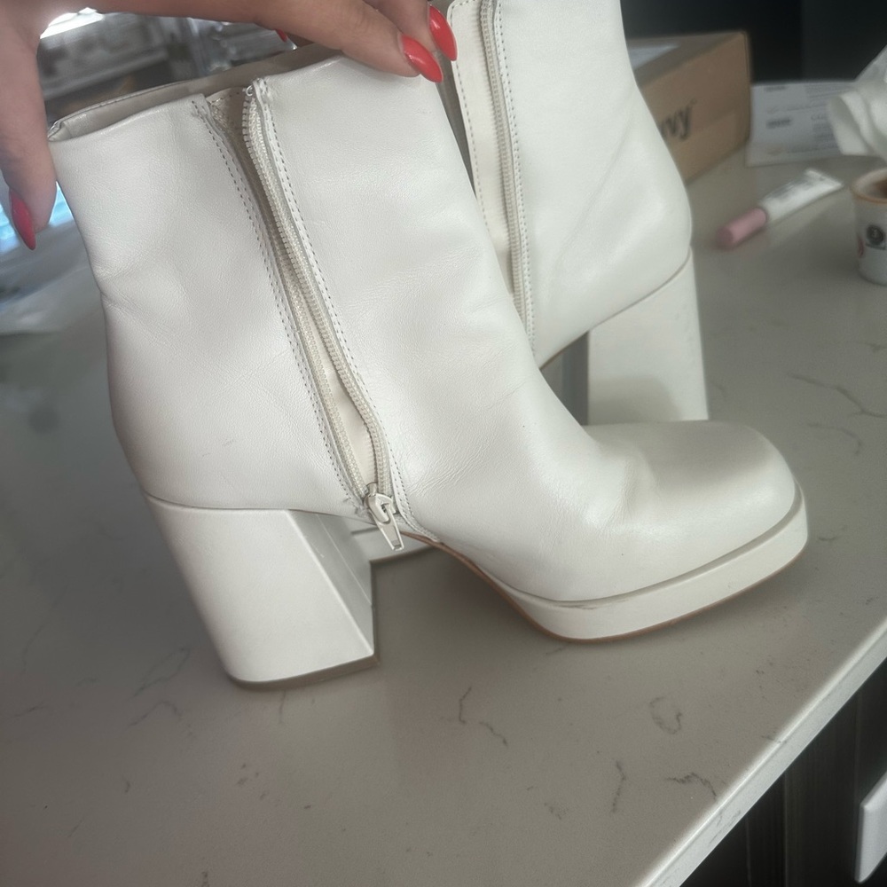 Steve Madden White Heeled Boots